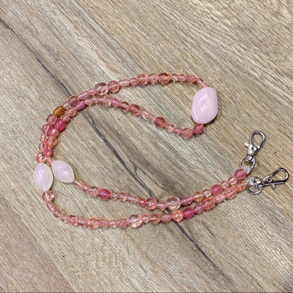 Pink Beaded Mask Chain - Picture 1 of 4